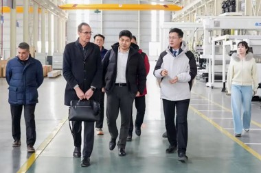 Bendradarbiauti vystymosi labui, bendradarbiauti pasauliniu mastu – „Piovan Global“ generalinis direktorius lankosi „Jwell Machinery“ įmonėje